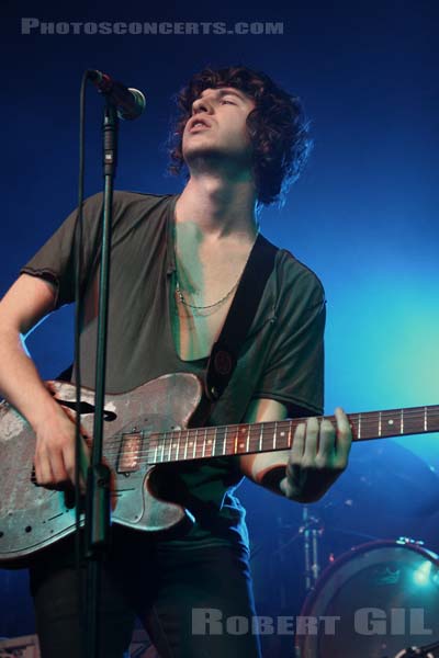 THE KOOKS - 2008-04-15 - PARIS - Elysee Montmartre - 